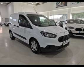 FORD Transit Courier Benzina 2022 usata