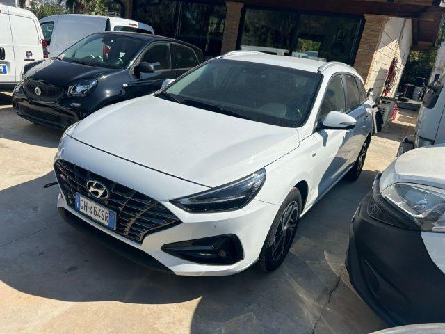 HYUNDAI i30 Elettrica/Diesel 2021 usata foto