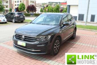 VOLKSWAGEN Tiguan Diesel 2022 usata