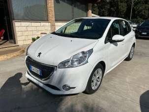 PEUGEOT 208 Benzina 2014 usata