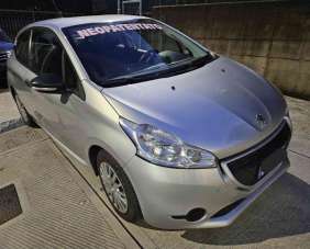 PEUGEOT 208 Benzina 2013 usata, Como