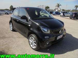 SMART ForFour Benzina 2015 usata, Caserta