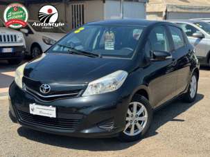 TOYOTA Yaris Benzina 2012 usata