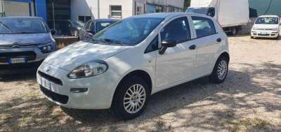 FIAT Punto Benzina/Metano 2018 usata, Pescara