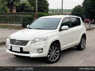 TOYOTA RAV 4 Diesel 2012 usata