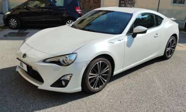 TOYOTA GT86 Benzina 2013 usata