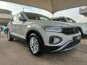 VOLKSWAGEN T-Roc Benzina 2023 usata