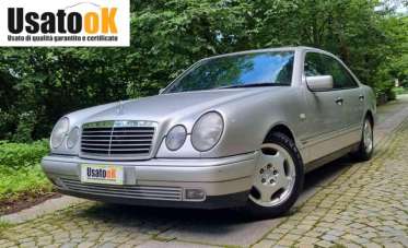 MERCEDES-BENZ E 200 Benzina 1996 usata