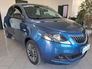 LANCIA Ypsilon Elettrica/Benzina 2023 usata, Napoli