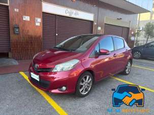 TOYOTA Yaris Benzina 2011 usata