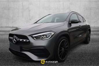 MERCEDES-BENZ GLA 200 Diesel 2023 usata