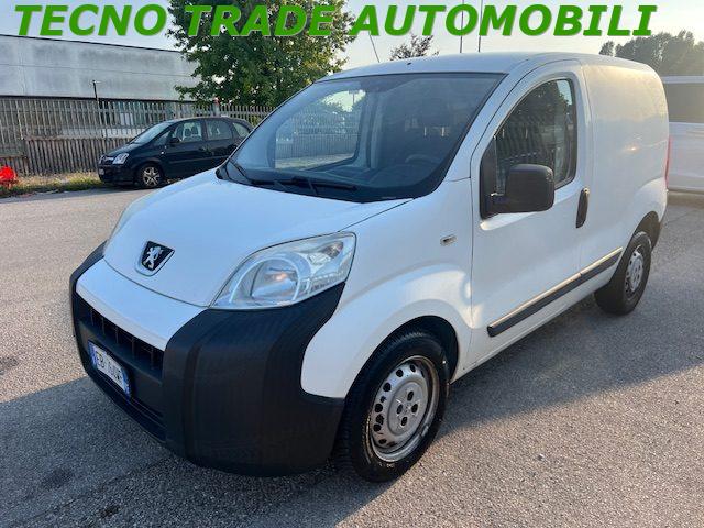 PEUGEOT Bipper Benzina 2010 usata, Venezia foto