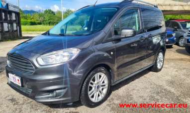 FORD Tourneo Connect Benzina 2016 usata, Vicenza