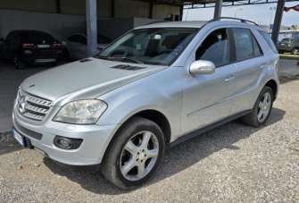 MERCEDES-BENZ ML 320 Diesel 2008 usata, Napoli