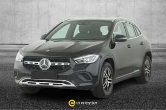 MERCEDES-BENZ GLA 200 Diesel 2020 usata