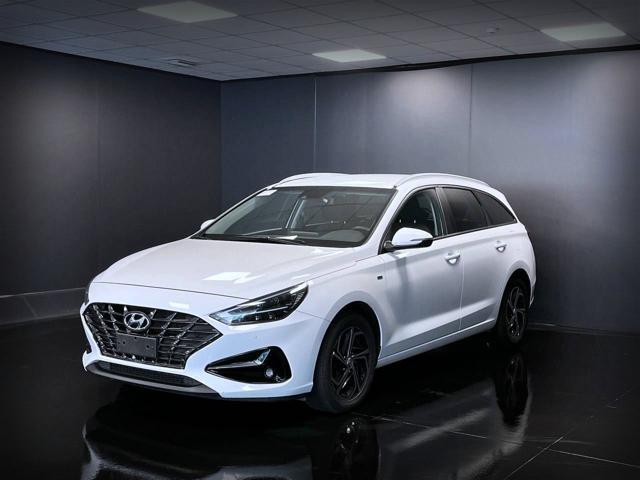 HYUNDAI i30 Elettrica/Diesel 2021 usata, Belluno foto