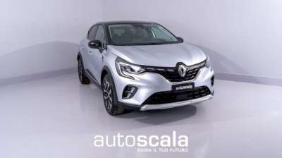 RENAULT Captur Benzina 2023 usata