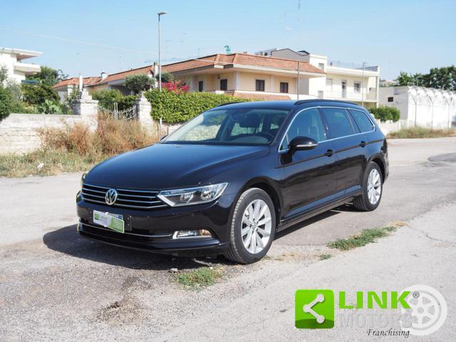 VOLKSWAGEN Passat Variant Diesel 2017 usata foto