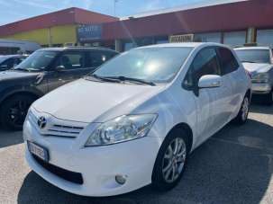 TOYOTA Auris Benzina 2011 usata, Udine