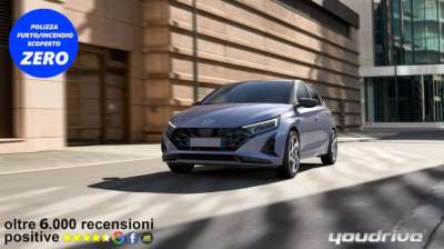 HYUNDAI i20 Elettrica/Benzina usata, Napoli