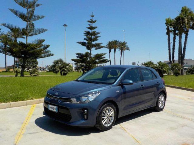 KIA Rio Benzina/GPL 2020 usata, Lecce foto