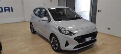 HYUNDAI i10 Benzina 2024 usata, Bari