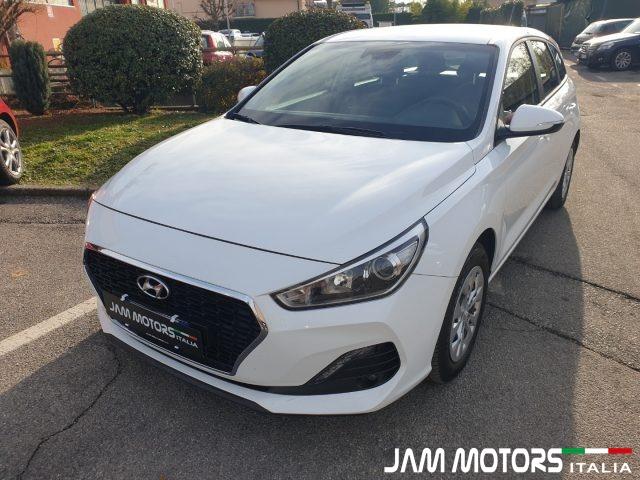 HYUNDAI i30 Benzina 2019 usata, Como foto