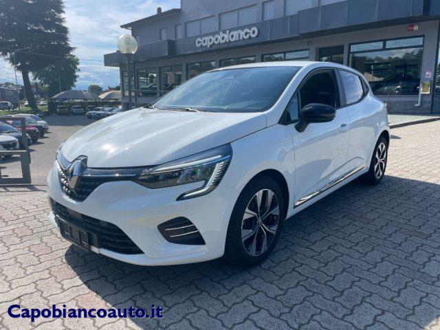 RENAULT Clio Benzina 2023 usata foto