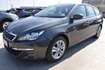 PEUGEOT 308 Diesel 2016 usata, Brindisi