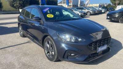 FORD Focus Elettrica/Benzina 2021 usata, Pesaro e Urbino