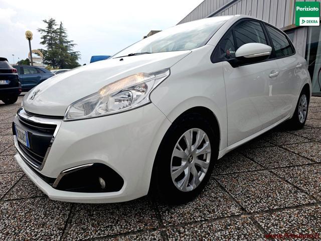 PEUGEOT 208 Diesel 2017 usata, Perugia foto