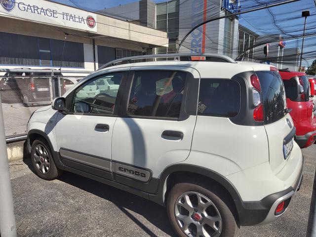 FIAT Panda Cross Elettrica/Benzina 2024 usata foto