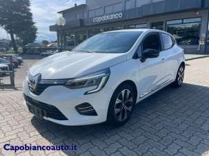 RENAULT Clio Benzina 2023 usata