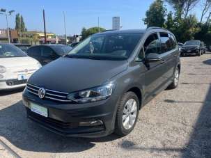 VOLKSWAGEN Touran Benzina 2019 usata