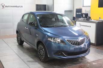 LANCIA Ypsilon Elettrica/Benzina 2023 usata, Viterbo