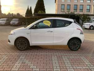 LANCIA Ypsilon Elettrica/Benzina 2023 usata, Firenze