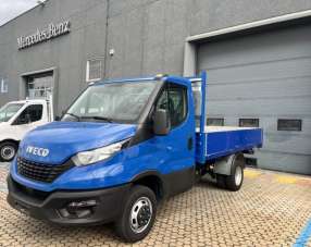 IVECO Daily Diesel 2021 usata