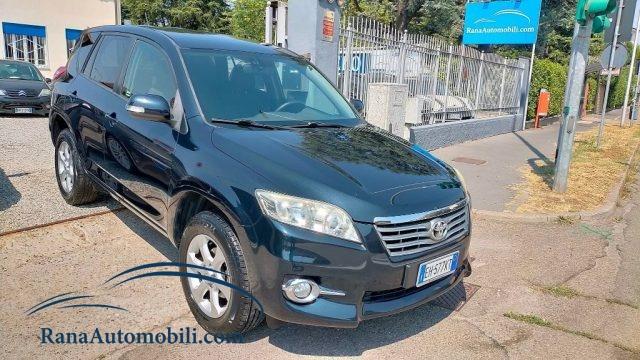 TOYOTA RAV 4 Diesel 2011 usata, Milano foto