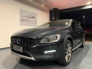 VOLVO V60 Cross Country Diesel 2017 usata