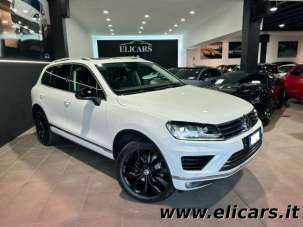 VOLKSWAGEN Touareg Diesel 2015 usata