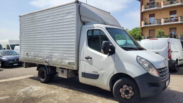 RENAULT Master Diesel 2012 usata, Pavia foto