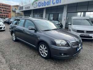 TOYOTA Avensis Diesel 2006 usata