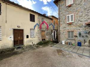 Vendita Casa indipendente, Borgo a Mozzano