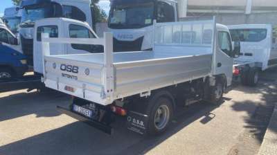 MITSUBISHI FUSO RIBALTABILE NUOVO  1.75.*3.20  PATENTE B Diesel 2018 usata