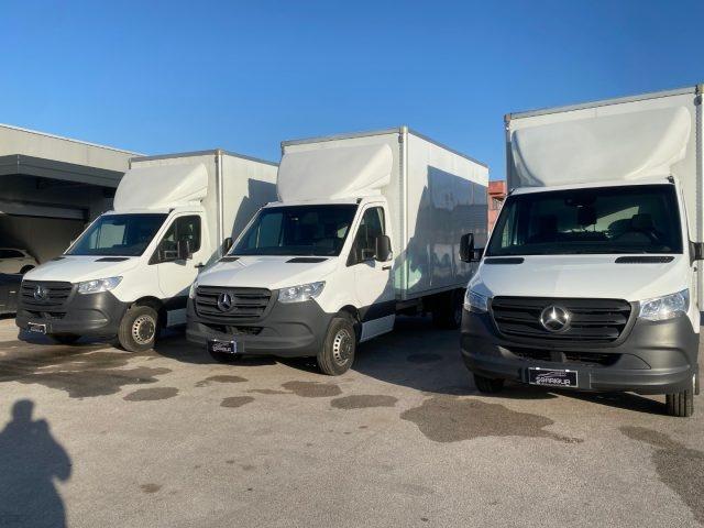 MERCEDES-BENZ Sprinter Cabinato Furgonato  T43/35 414 CDI Diesel 2019 usata foto