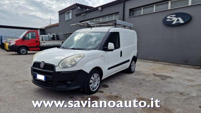 FIAT DOBLO  1.4 T-JET NATURAL POWER Benzina/Metano 2011 usata, Napoli foto