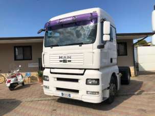 MAN 18 440 CON PRESA DI FORZA TRATTORE STRADALE Diesel 2007 usata