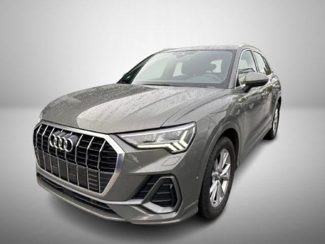 AUDI Q3 Benzina 2020 usata foto