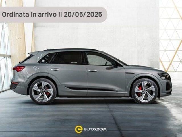 AUDI SQ8 Elettrica usata foto