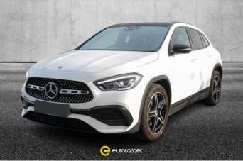 MERCEDES-BENZ GLA 180 Diesel 2023 usata